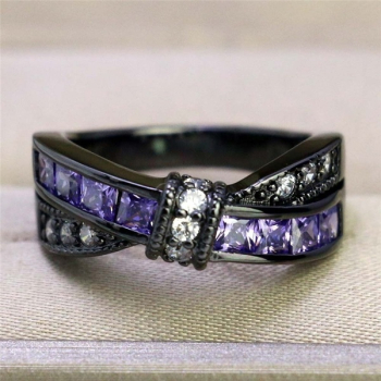 Damenring Edelstahl mit lila Strass Steinen - schwarz