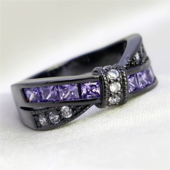Damenring Edelstahl mit lila Strass Steinen - schwarz
