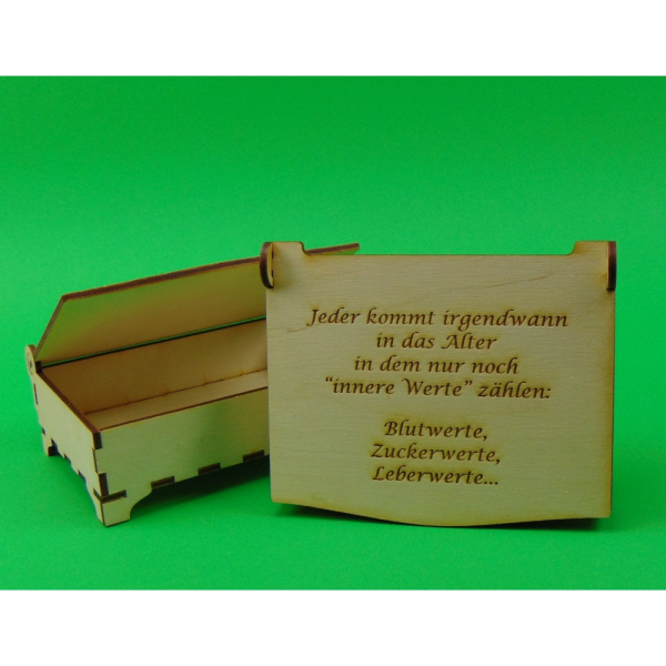 Holzschatulle - große Schatztruhe, Geschenkbox zum Geburtstag, Personalisiert mit Spruch: Innere Werte
