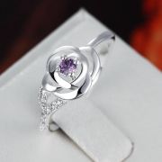 Damenring Rose mit lila Strassstein