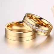 2 Stk. Edelstahl Eheringe goldfarbig