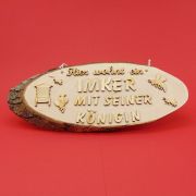 Baumscheibe naturbelassen Spruchtafel "Hier wohnt ein Imker mit seiner Königin"