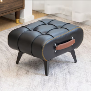 Design-Fußhocker aus Öl-Wachs-Fauxleder – Kompakt, Stabil, mit Holzfüßen