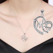Halskette mit Herzanhänger MOM