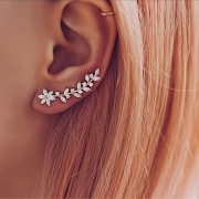 Elegante Blüten-Ohrstecker mit funkelnden Zirkonia