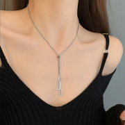 Verstellbare Halskette in Y-Form